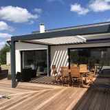 Pergola sur terrasse en tek