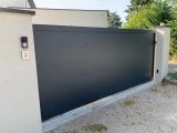 Portail coulissant alu