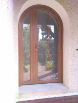 Portes d'entrée en bois