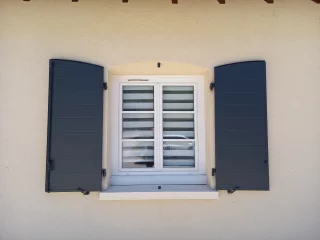 volet aluminium ouvert